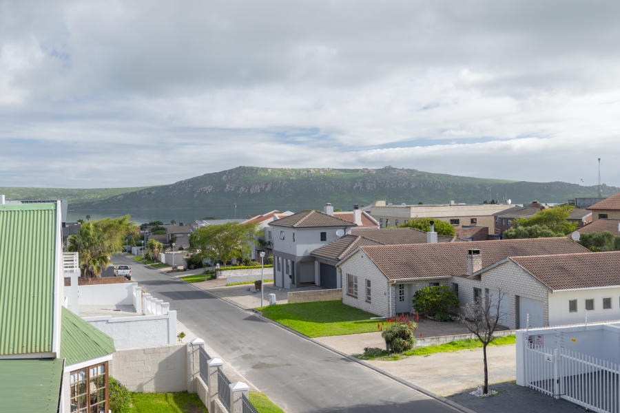 6 Bedroom Property for Sale in Myburgh Park Western Cape